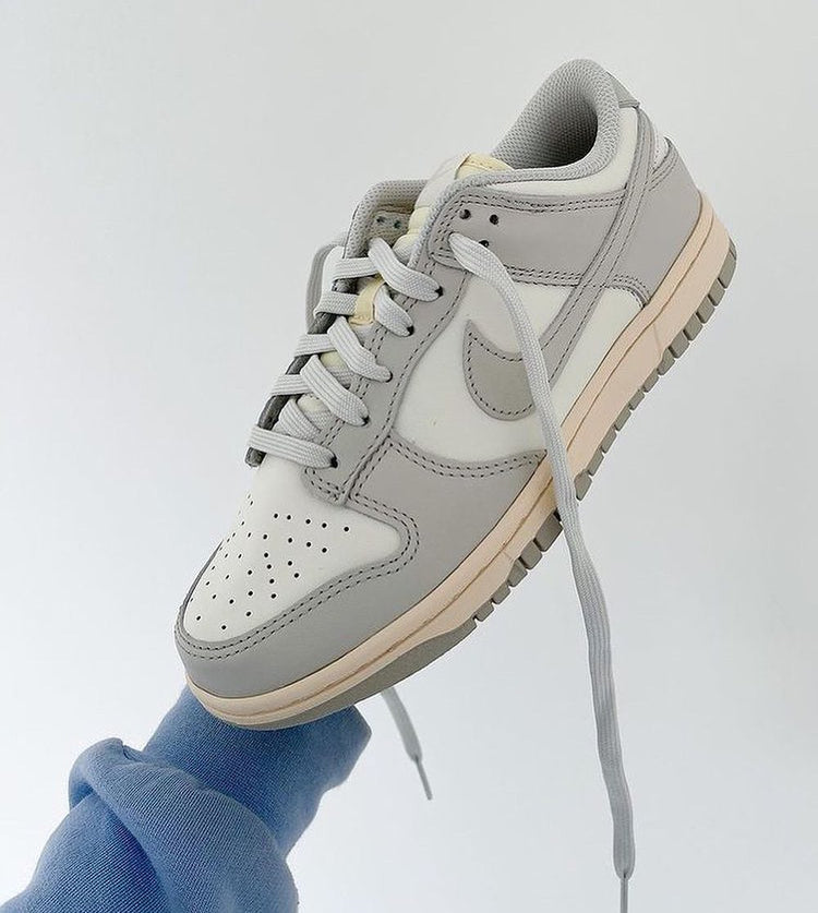 Nike Dunk Low Bone