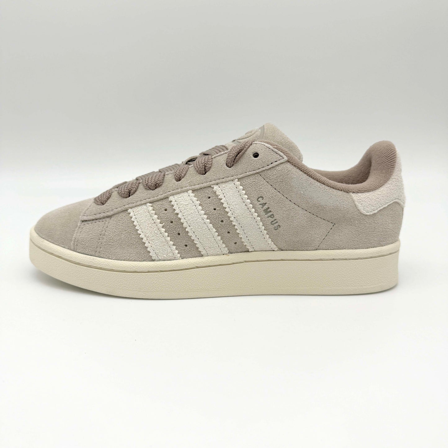 adidas Campus 00s Wonder Beige – Frontalansicht | MW Sneakergoods