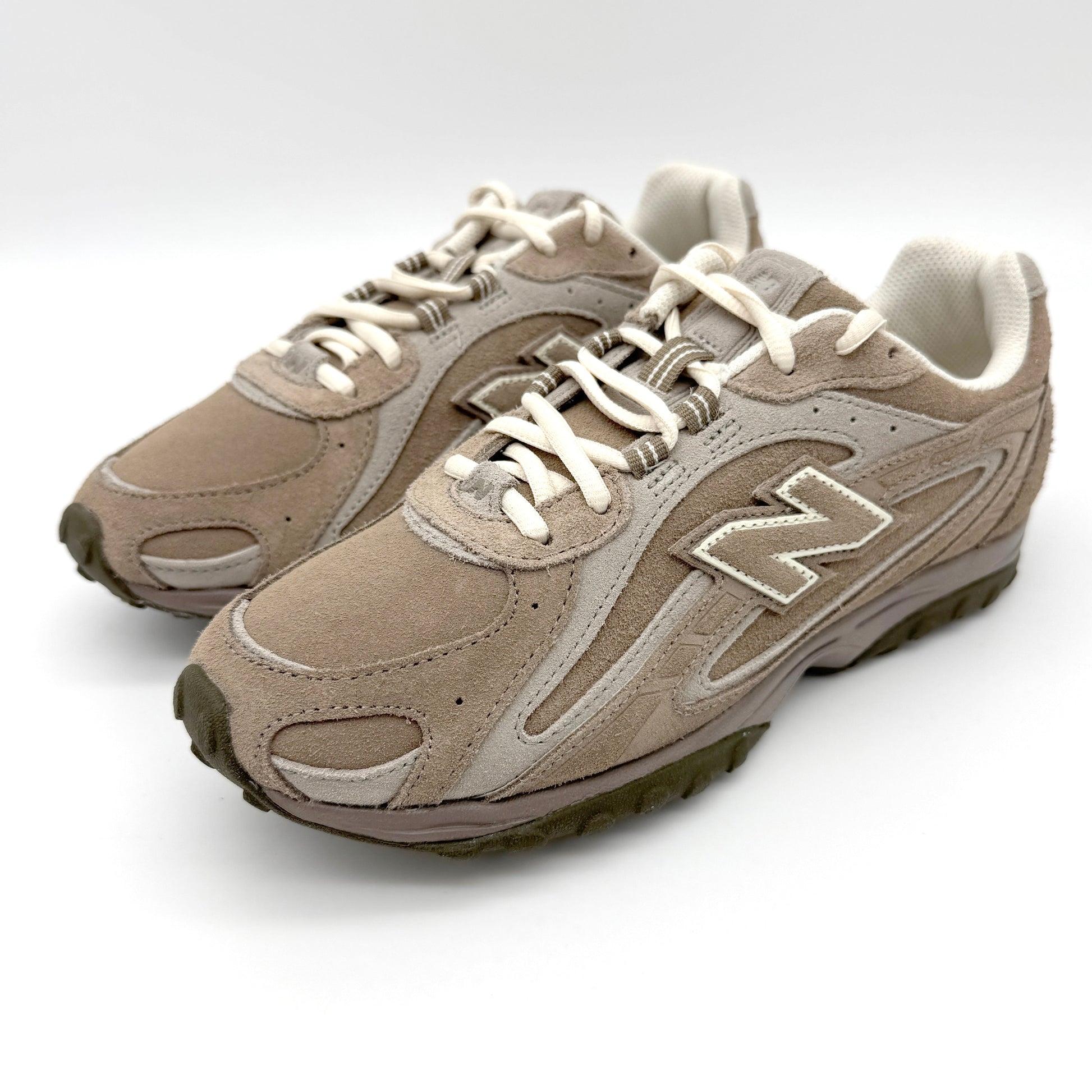 New Balance 204L Mushroom Arid Stone
