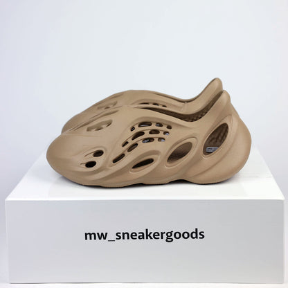 Adidas Yeezy Foam RNNR Ochre – Seitenansicht | MW Sneakergoods