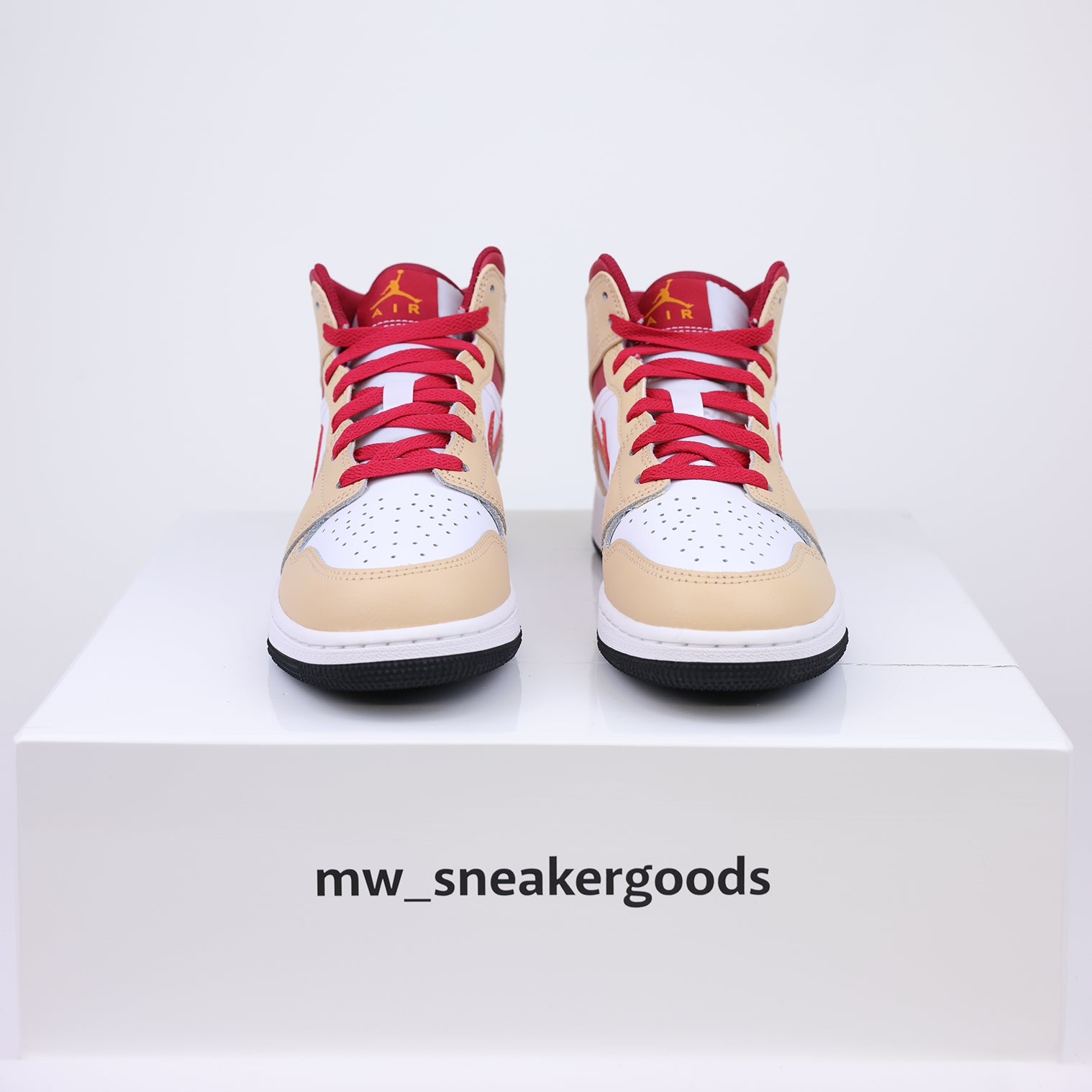 Jordan 1 Mid SE Particle Beige (Women's) – Ansicht 7 | MW Sneakergoods