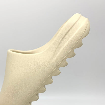 adidas Yeezy Slide Bone – Seitenansicht | MW Sneakergoods