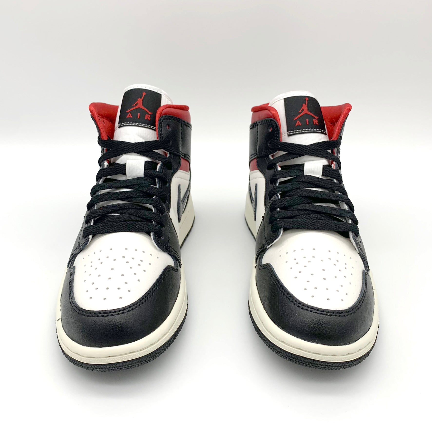 Jordan 1 Mid Gym Red Panda