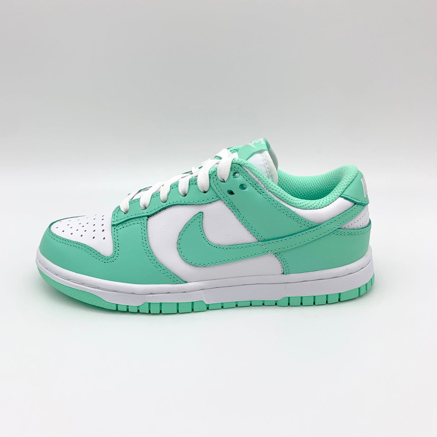 Nike Dunk Low Green Glow