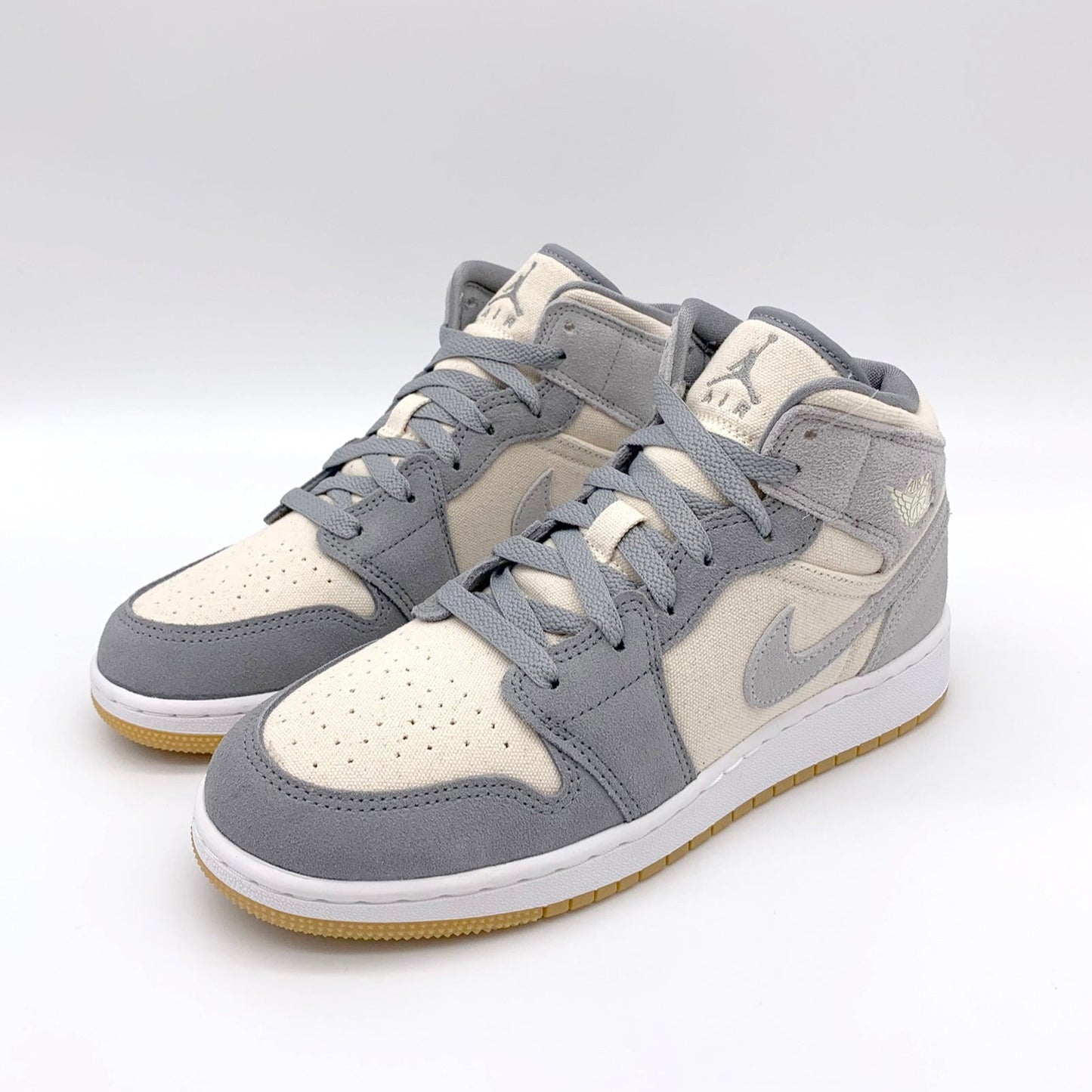 Jordan 1 Mid SE Coconut Milk Particle Grey – Ansicht 1 | MW Sneakergoods