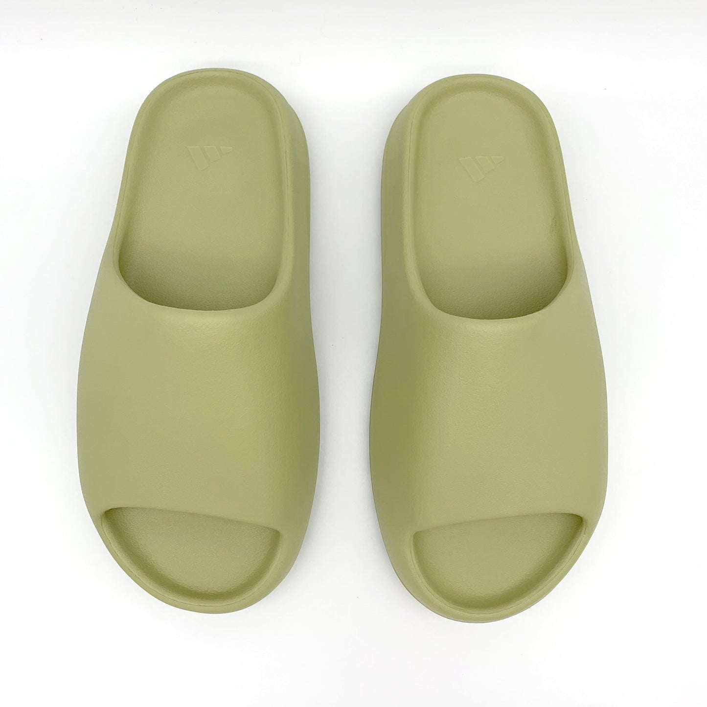 adidas Yeezy Slide Resin – Detailansicht | MW Sneakergoods