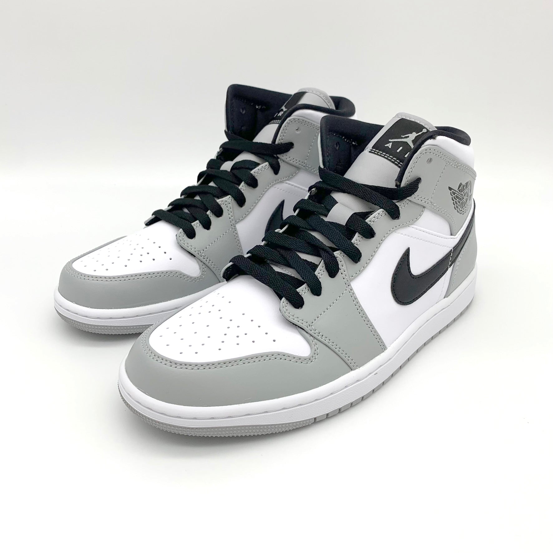 Jordan 1 Mid Light Smoke Grey – Ansicht 1 | MW Sneakergoods
